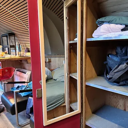 Tin Town * 奥斯楚特