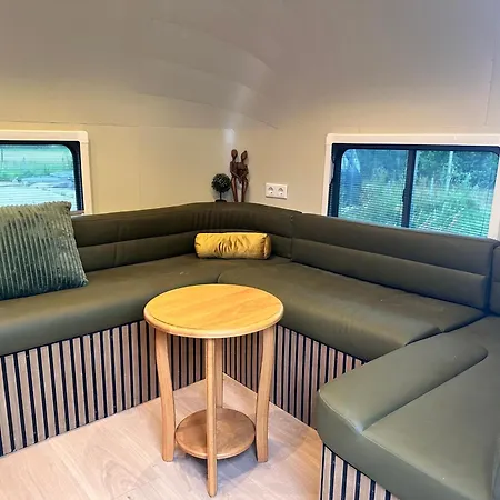 Tin Town 假日公园 奥斯楚特