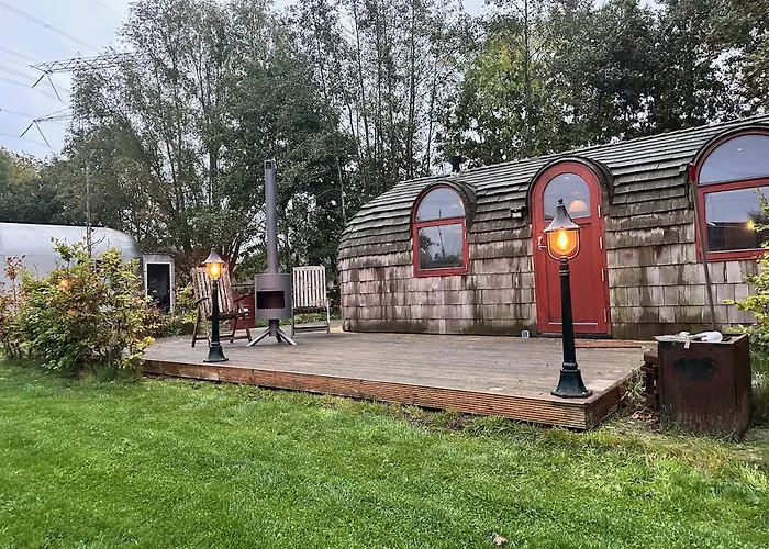 Tin Town - Unieke Vintage Trailers & Vakantiehuisjes In De * Oirschot