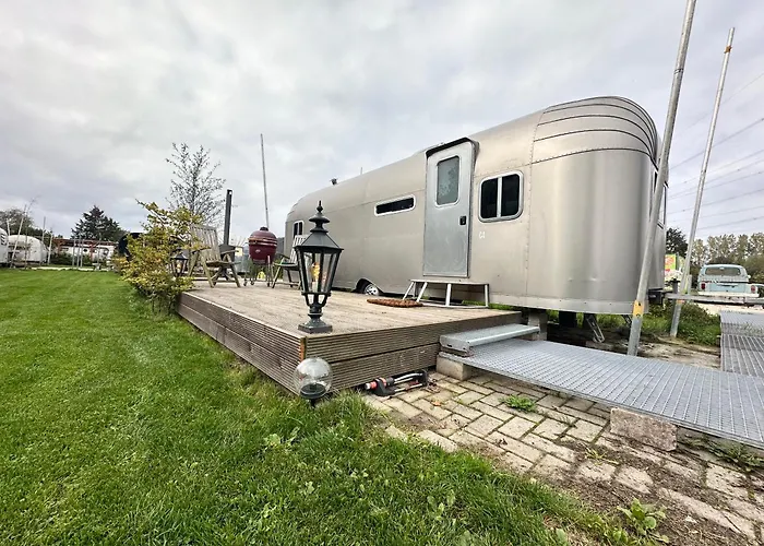 Πάρκο διακοπών Tin Town - Unieke Vintage Trailers & Vakantiehuisjes In De