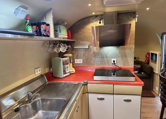 Πάρκο διακοπών Tin Town - Unieke Vintage Trailers & Vakantiehuisjes In De *