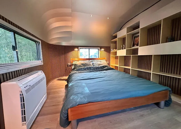 Tin Town - Unieke Vintage Trailers & Vakantiehuisjes In De * Oirschot