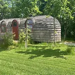 Tin Town - Unieke Vintage Trailers & Vakantiehuisjes In De