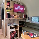 Tin Town - Unieke Vintage Trailers & Vakantiehuisjes In De Oirschot