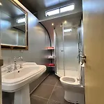 Kompleks wypoczynkowy Tin Town - Unieke Vintage Trailers & Vakantiehuisjes In De