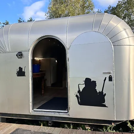 Tin Town - Unieke Vintage Trailers & Vakantiehuisjes In De Parco vacanze *