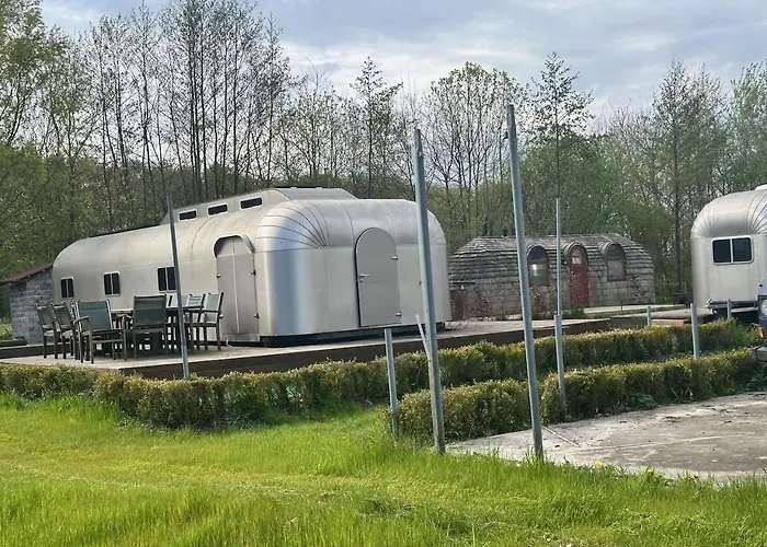 Tin Town - Unieke Vintage Trailers & Vakantiehuisjes In De Parco vacanze