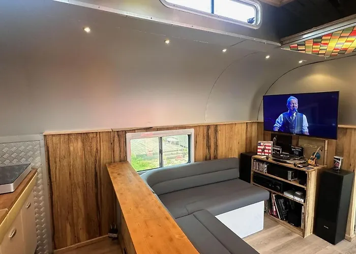 Parco vacanze Tin Town - Unieke Vintage Trailers & Vakantiehuisjes In De Oirschot