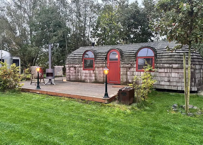 Tin Town - Unieke Vintage Trailers & Vakantiehuisjes In De * Oirschot